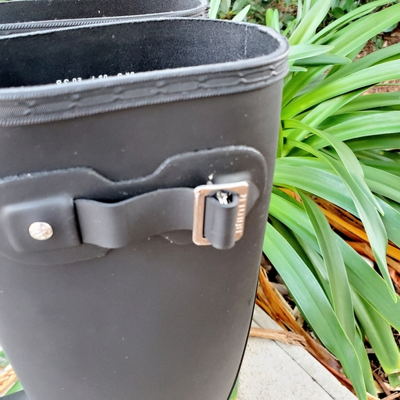 Hunter Tall Black Matte boots - Picture 3 of 4